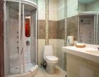 Empire Hotel, Bathroom